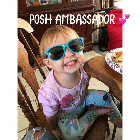 Meet your Posher, Jaclyn - Picture 1 of 2